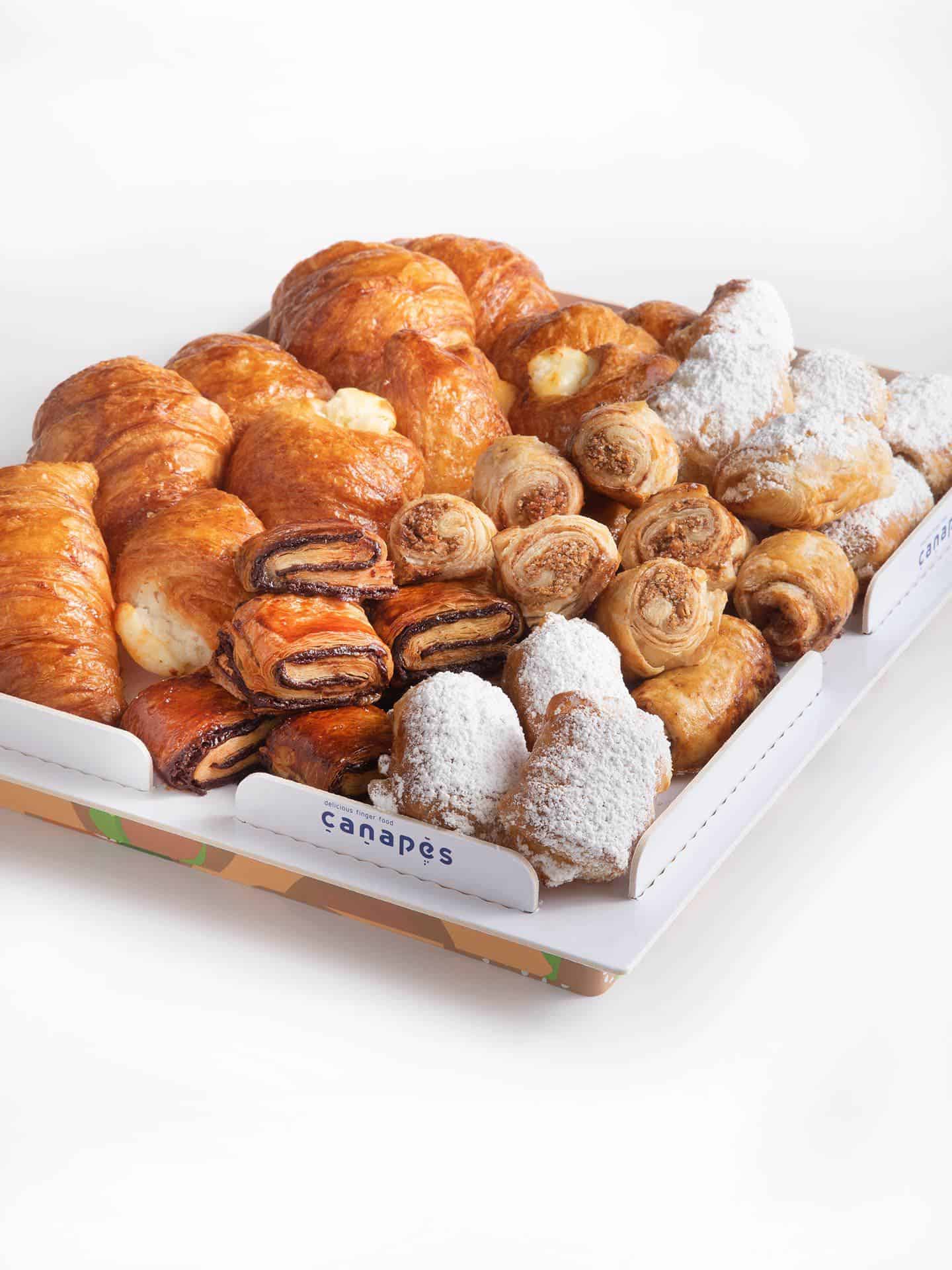 כיבוד קל לאירוח