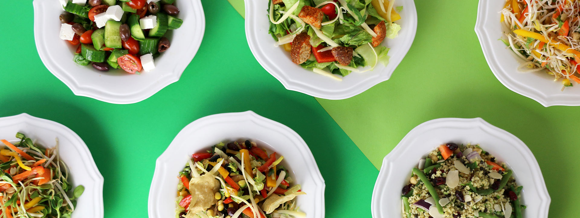 מגשי אירוח להרמת כוסית